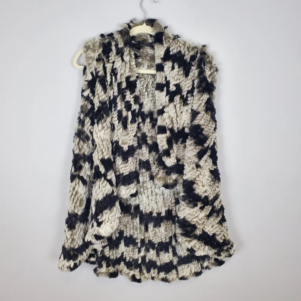 Alice + Olivia India Real Rabbit Fur Cascade Vest in Grey & Black Size Medium
